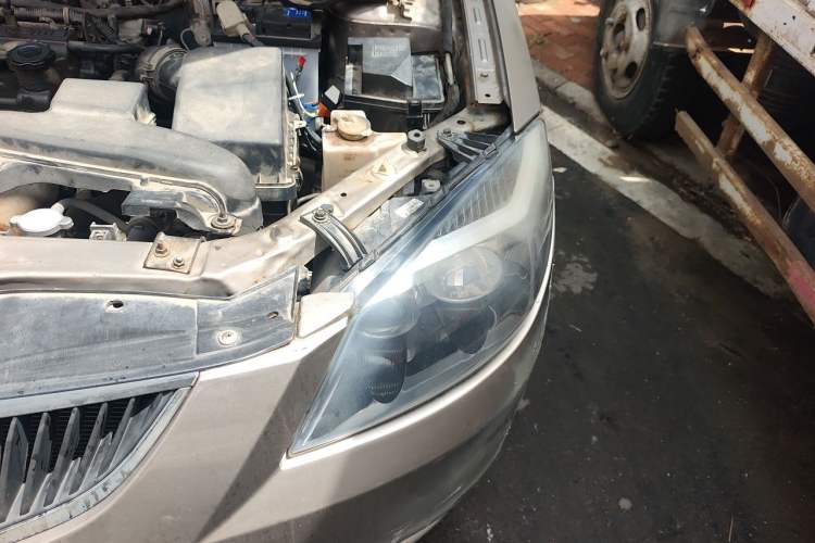 Used Haima Fumei 2011 1.6L Manual Luxury Edition Engine Bay Left