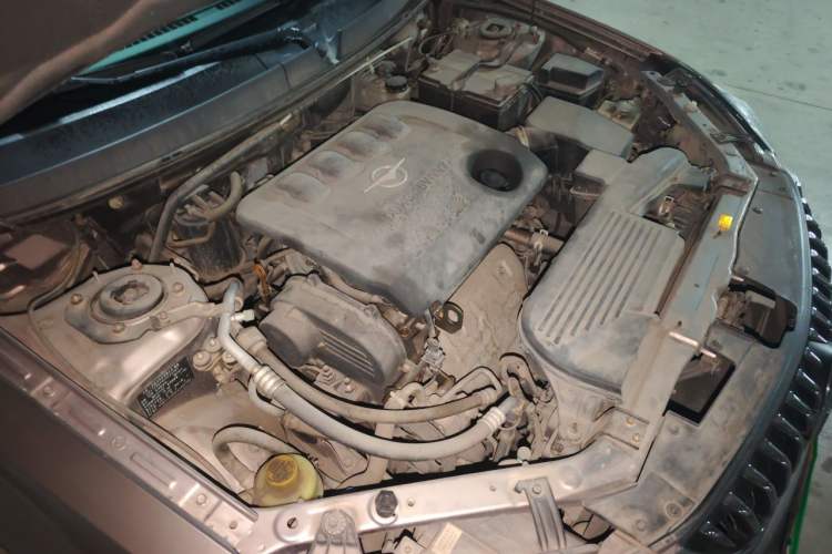 Used Haima Fumei 2011 1.6L Manual Comfort Edition Engine Bay Right
