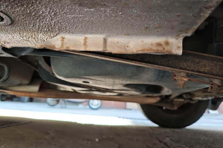 Used Haima Fumei 2011 1.6L Manual Comfort Edition Chassis Rear Left