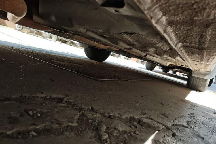 Used Haima Fumei 2011 1.6L Manual Comfort Edition Chassis Rear Right