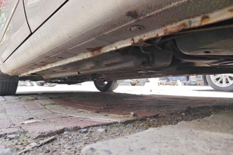 Used Haima Fumei 2011 1.6L Manual Luxury Edition Chassis Rear Left