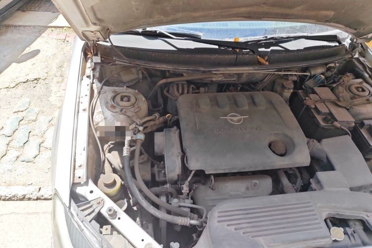 Used Haima Fumei 2011 1.6L Manual Luxury Edition Engine Bay Right