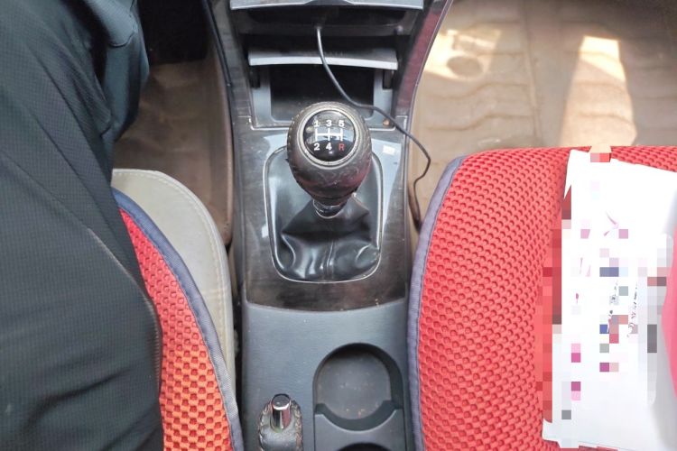 Used Haima Fumei 2011 1.6L Manual Luxury Edition Gear Lever