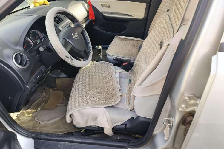 Used Haima Fumei 2011 1.6L Manual Comfort Edition Left Front Seat
