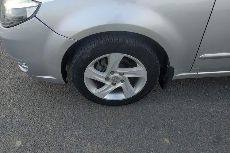 Used Haima Fumei 2011 1.6L Manual Comfort Edition Left Front Wheel Hub