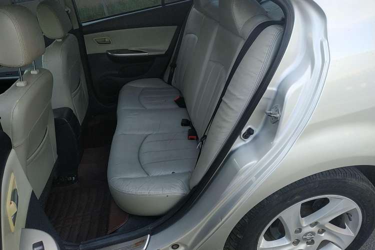 Used Haima Fumei 2011 1.6L Manual Comfort Edition Left Rear Seat