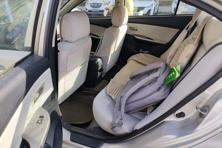 Used Haima Fumei 2011 1.6L Manual Comfort Edition Left Rear Seat