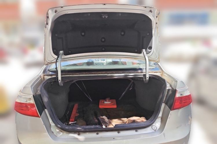 Used Haima Fumei 2011 1.6L Manual Luxury Edition Trunk
