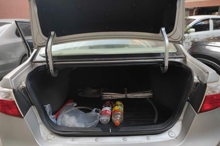 Used Haima Fumei 2011 1.6L Manual Luxury Edition Trunk