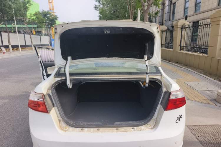Used Haima Fumei 2011 1.6L Manual Comfort Edition Trunk