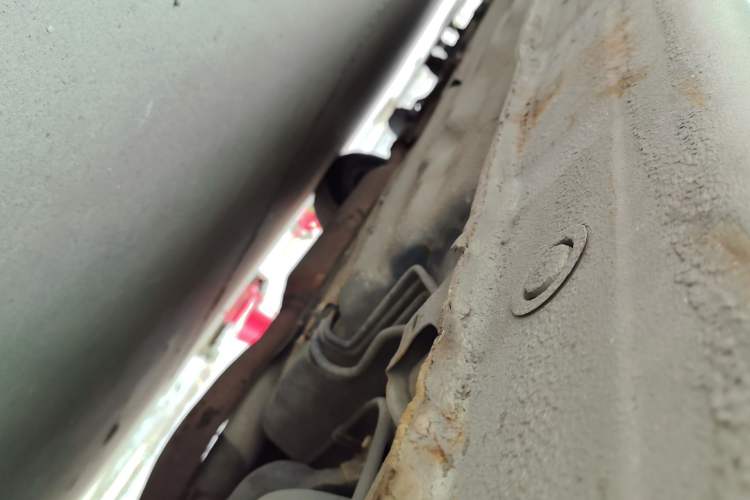 Used Haima Fumei 2011 1.6L Automatic Comfort Edition Chassis Rear Left