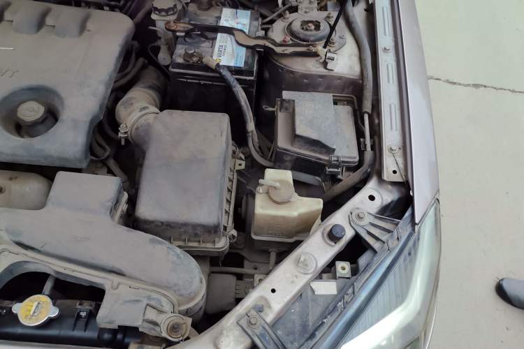 Used Haima Fumei 2011 1.6L Automatic Comfort Edition Engine Bay Left