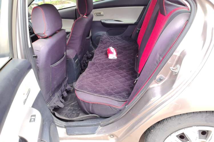 Used Haima Fumei 2011 1.6L Automatic Comfort Edition Left Rear Seat