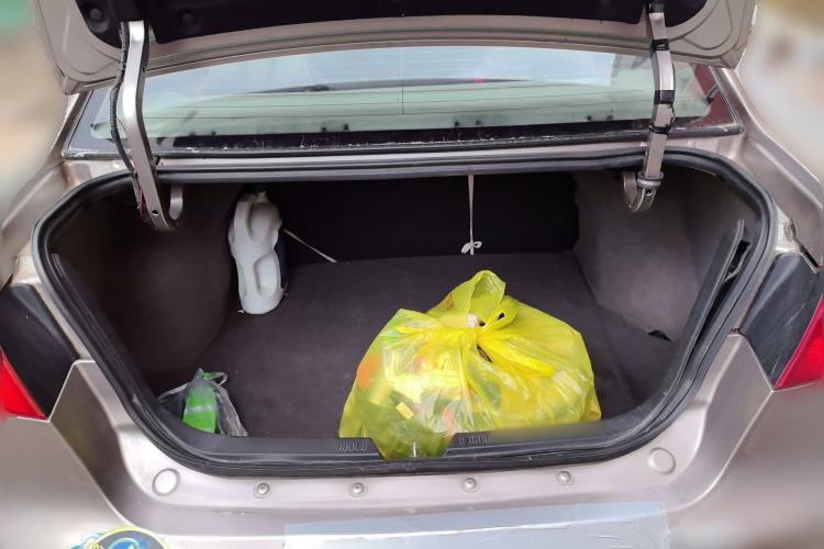 Used Haima Fumei 2011 1.6L Automatic Comfort Edition Trunk