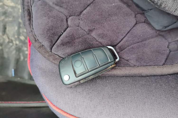 Used Haima Fumei 2011 1.6L Automatic Comfort Edition Vehicle Key
