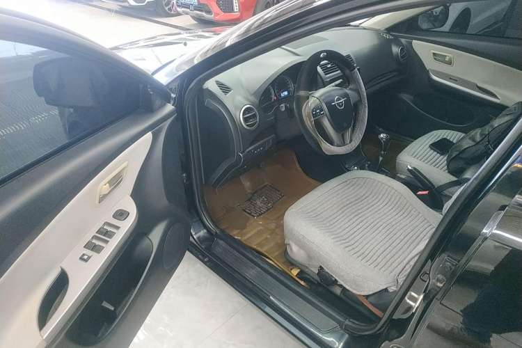 Used Haima Fumei 2012 Sedan 1.6L Manual Fashion Edition Driver Seat
