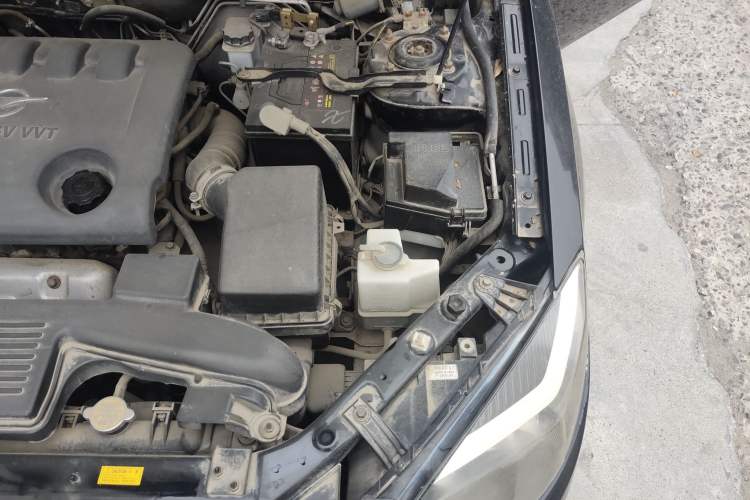 Used Haima Fumei 2012 Sedan 1.6L Manual Fashion Edition Engine Bay Left