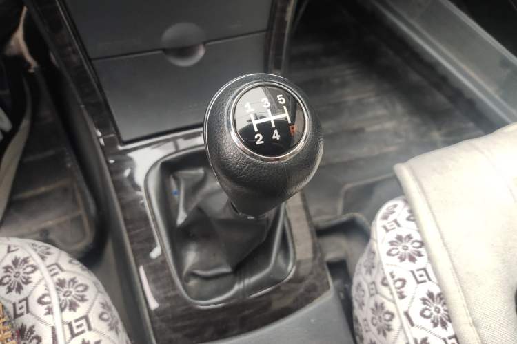 Used Haima Fumei 2012 Sedan 1.6L Manual Fashion Edition Gear Lever