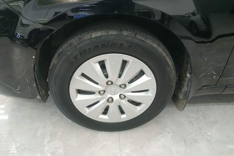 Used Haima Fumei 2012 Sedan 1.6L Manual Fashion Edition Left Front Wheel Hub