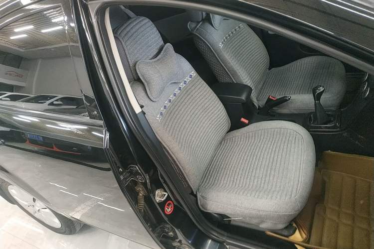 Used Haima Fumei 2012 Sedan 1.6L Manual Fashion Edition Right Front Seat