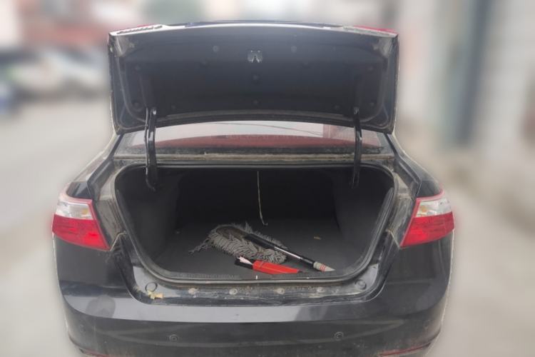 Used Haima Fumei 2012 Sedan 1.6L Manual Fashion Edition Trunk