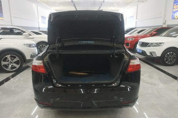 Used Haima Fumei 2012 Sedan 1.6L Manual Fashion Edition Trunk