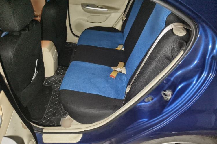 Used Haima Fumei 2012 Hatchback 1.6L Automatic Elite Edition Left Rear Seat