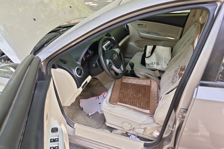 Used Haima Fumei 2012 Sedan 1.6L Manual Fashion Edition Driver Seat