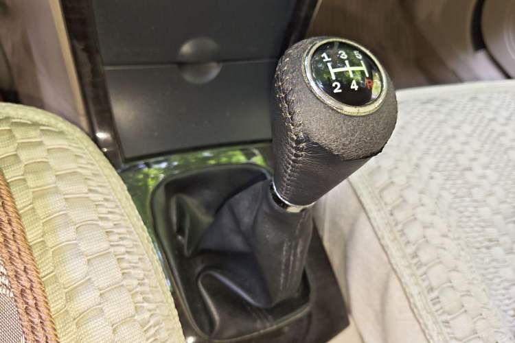 Used Haima Fumei 2012 Sedan 1.6L Manual Fashion Edition Gear Lever