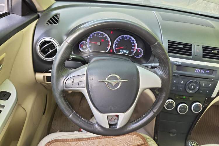 Used Haima Fumei 2012 Sedan 1.6L Manual Fashion Edition Steering Wheel