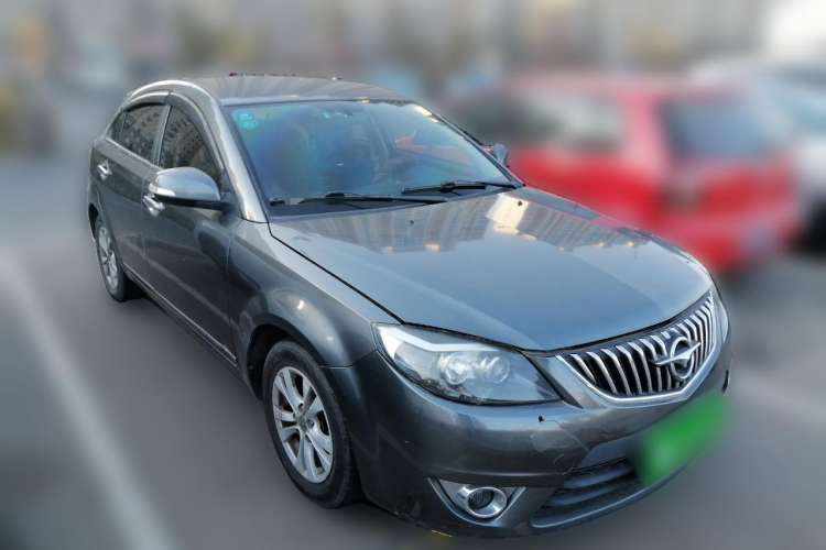 Used Haima Fumei 2012 Hatchback 1.6L Automatic Elite Edition Front Right 45 Deg