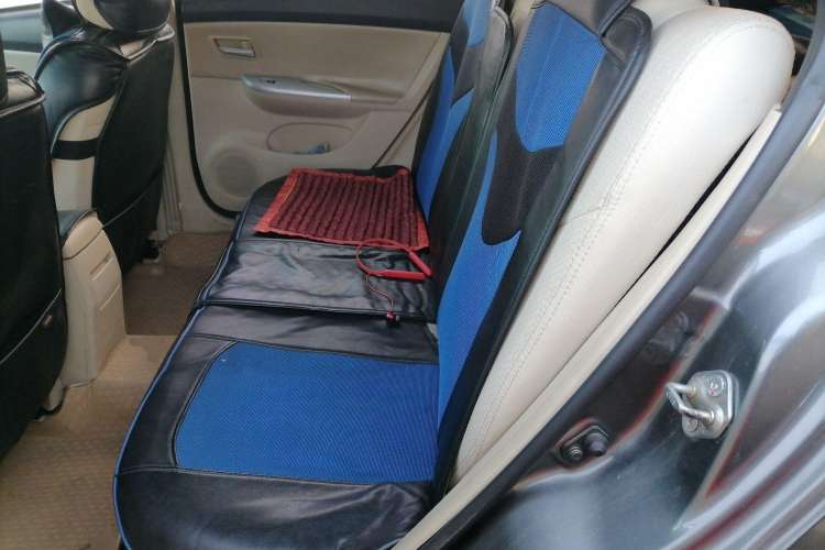 Used Haima Fumei 2012 Hatchback 1.6L Automatic Elite Edition Left Rear Seat