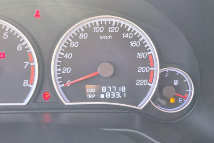 Used Haima Fumei 2012 Hatchback 1.6L Manual Fashion Edition Odometer Close Up