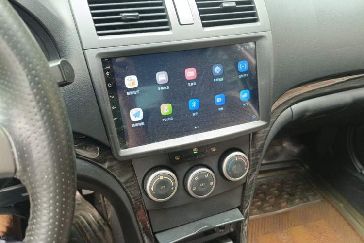 Used Haima Fumei 2012 Sedan 1.6L Manual Elite Edition Audio And AC Panel