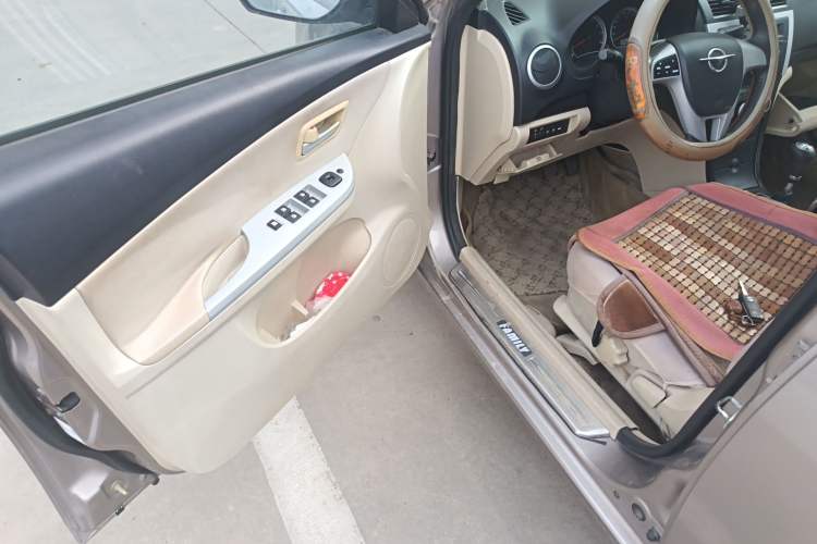 Used Haima Fumei 2012 Sedan 1.6L Manual Flagship Edition Driver Seat