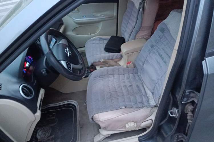 Used Haima Fumei 2012 Hatchback 1.6L Automatic Elite Edition Left Front Seat