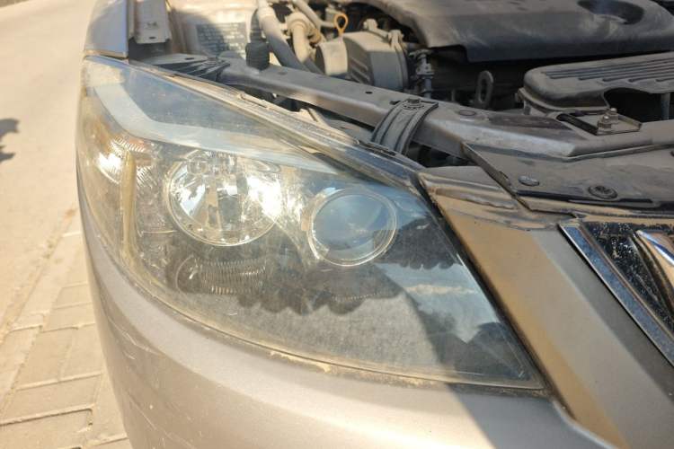 Used Haima Fumei 2012 Sedan 1.6L Manual Elite Edition Right Front Headlight