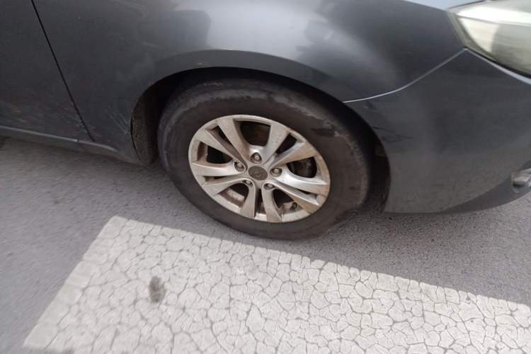 Used Haima Fumei 2012 Hatchback 1.6L Automatic Elite Edition Right Front Wheel Hub