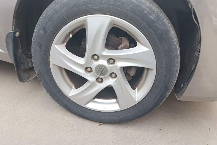Used Haima Fumei 2012 Sedan 1.6L Manual Flagship Edition Right Front Wheel Hub