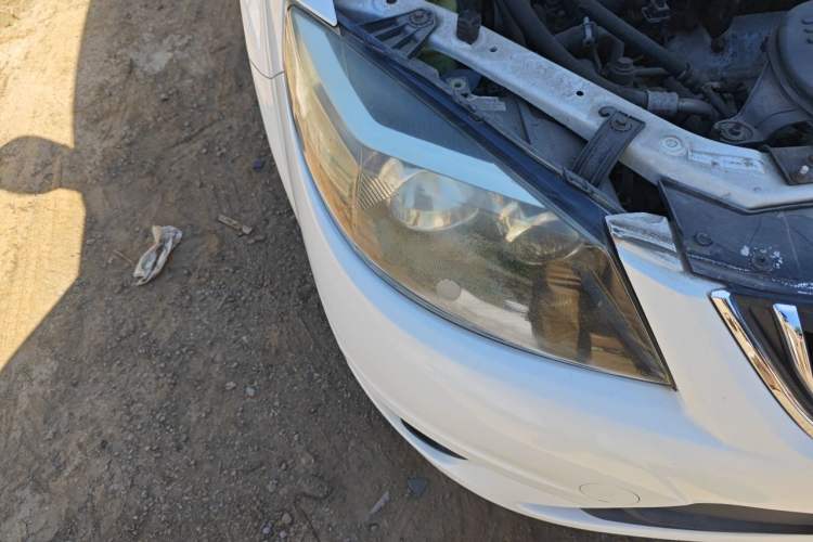 Used Haima Fumei 2012 Sedan 1.6L Manual Elite Edition Right Front Headlight