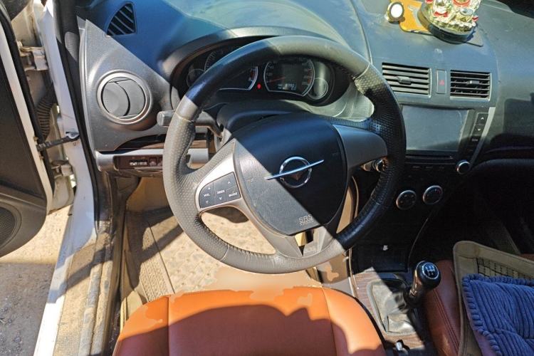 Used Haima Fumei 2012 Sedan 1.6L Manual Elite Edition Steering Wheel