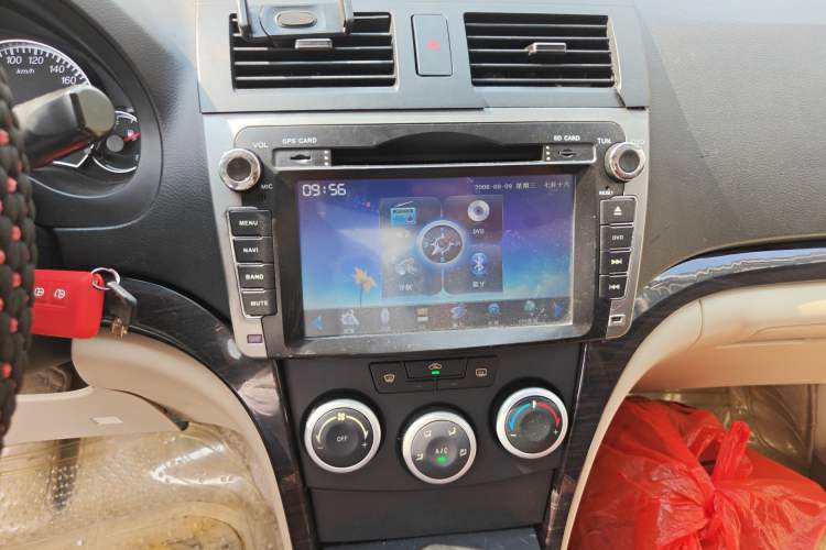 Used Haima Fumei 2012 Sedan 1.6L Automatic Flagship Edition Audio And AC Panel