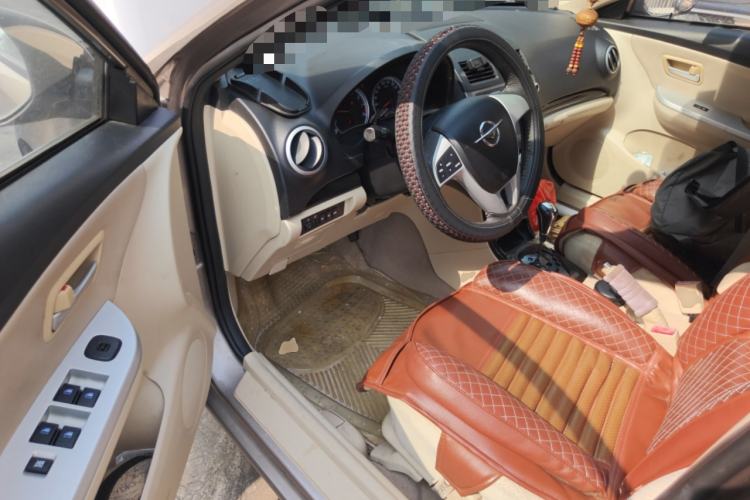 Used Haima Fumei 2012 Sedan 1.6L Automatic Flagship Edition Driver Seat