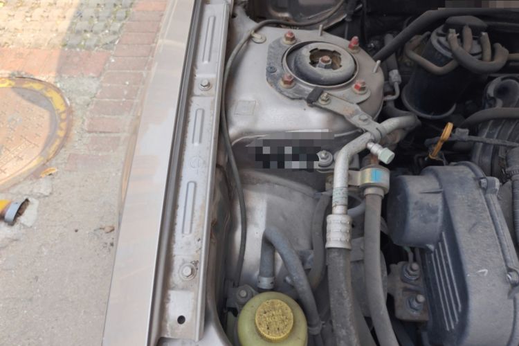 Used Haima Fumei 2012 Sedan 1.6L Automatic Flagship Edition Engine Bay Right