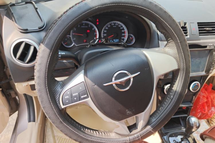 Used Haima Fumei 2012 Sedan 1.6L Automatic Flagship Edition Steering Wheel