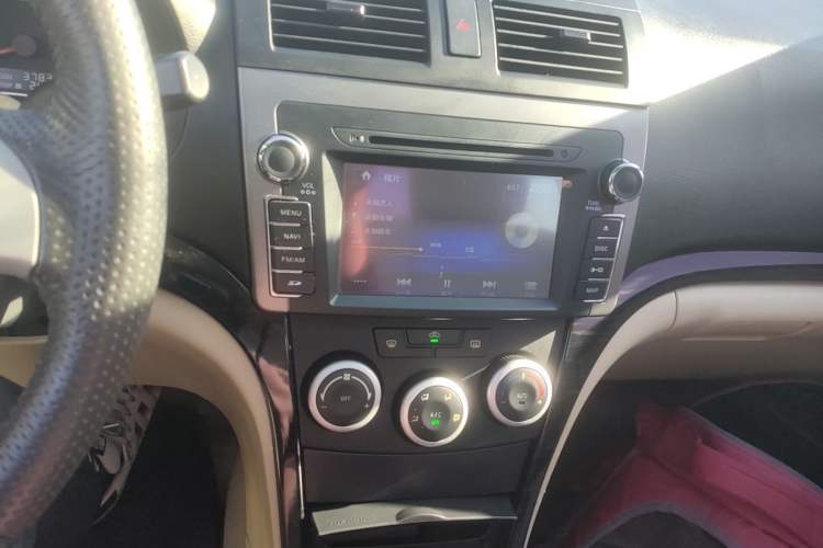 Used Haima Fumei 2013 Sedan 1.6L Manual Elite Edition Audio And AC Panel