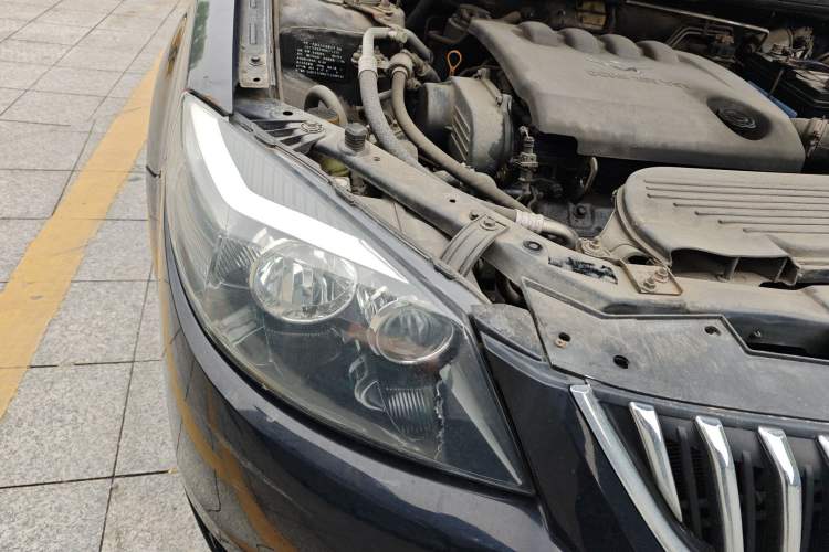Used Haima Fumei 2013 Sedan 1.6L Manual Fashion Edition Engine Bay Right