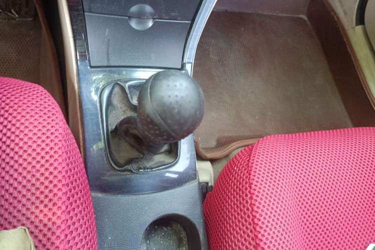 Used Haima Fumei 2013 Sedan 1.6L Manual Elite Edition Gear Lever
