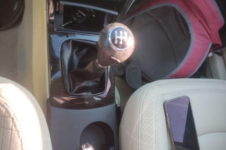 Used Haima Fumei 2013 Sedan 1.6L Manual Elite Edition Gear Lever