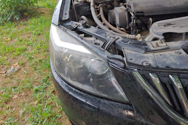 Used Haima Fumei 2013 Sedan 1.6L Manual Fashion Edition Right Front Headlight